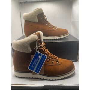 WHITE MOUNTAIN Women's Cozy Ankle Boot Size 8W